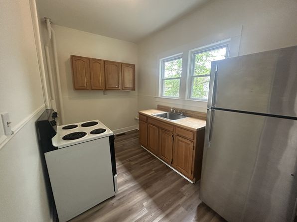 419 Church St #1B
