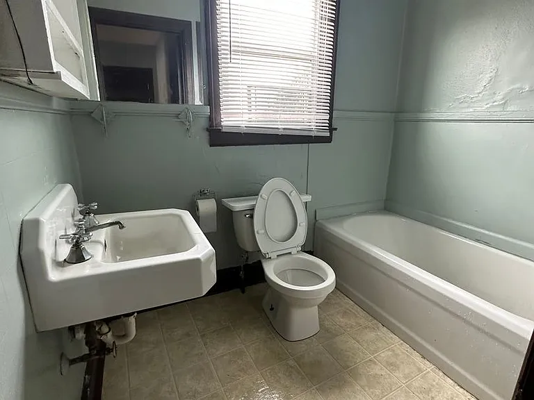 703 S Kentucky Ave — Photo 16