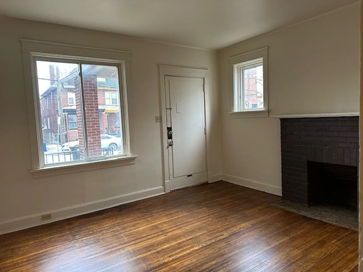 Building Photo - 408 Radnor St #1