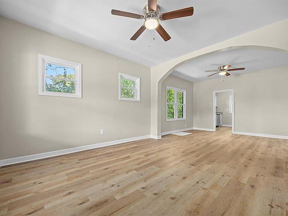 4th image of 852 N 75th St