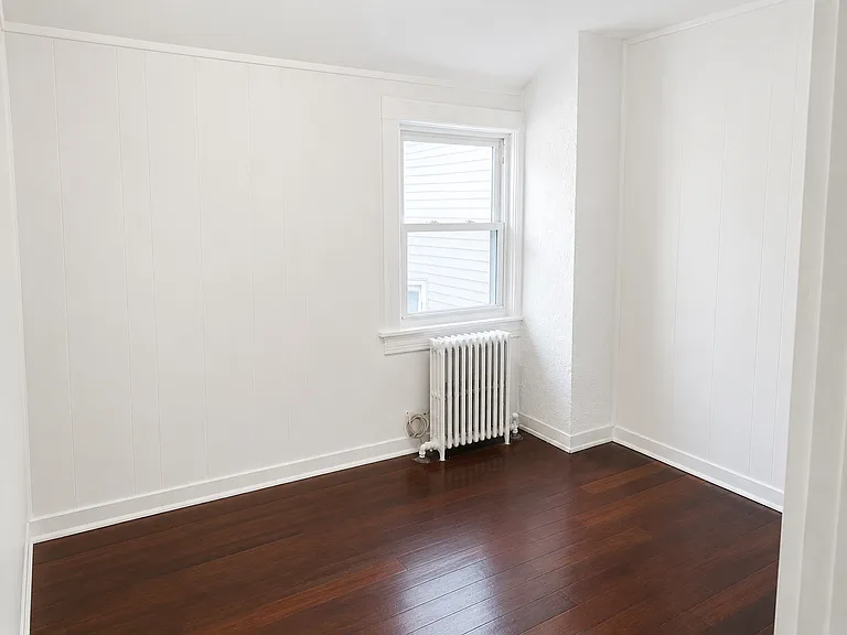 131 S 7th Ave — Photo 5