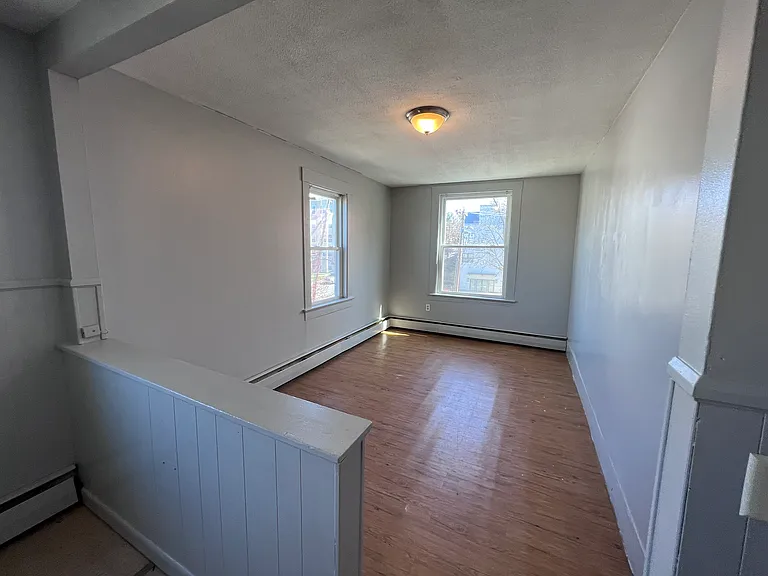39 Knox St #9 — Photo 9
