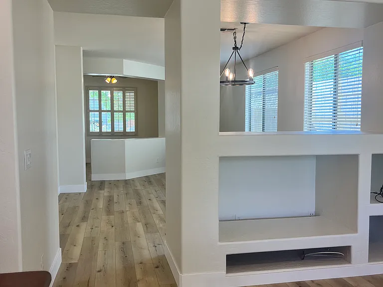 2413 W Lewis And Clark Trl — Photo 10