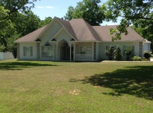 15 Buck Trl, Tifton, GA 31793