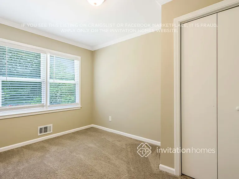 1470 W Austin Rd — Photo 10