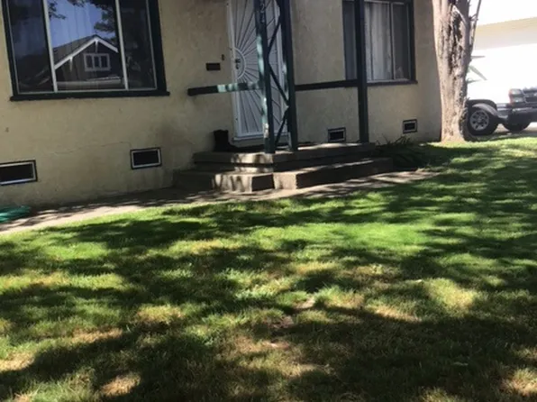 2624 52nd St, Sacramento, CA 95817