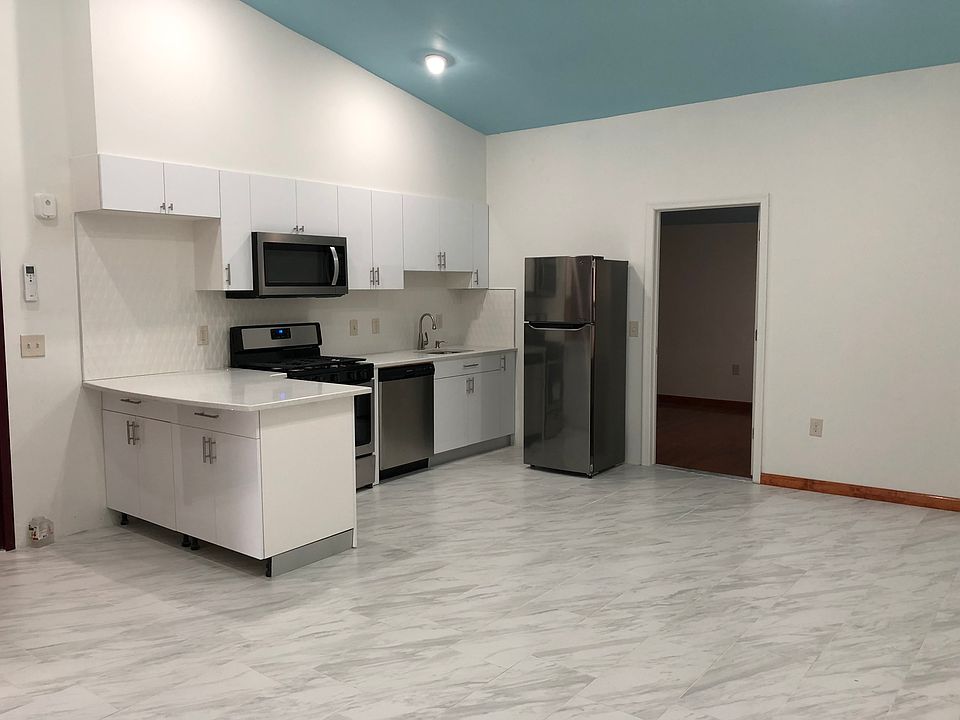 1st image of 732 Sansom St #403