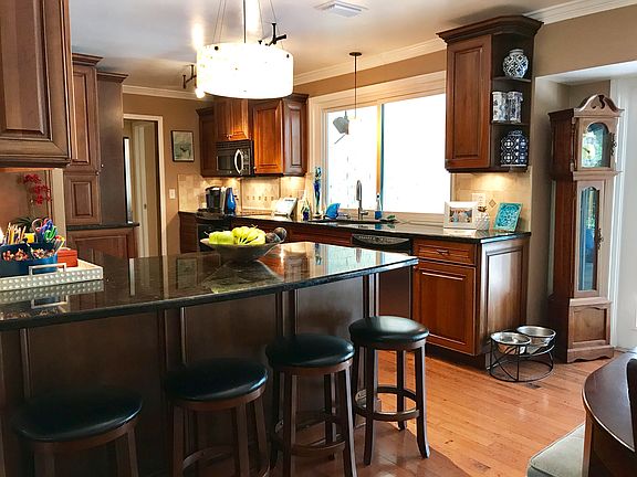 3rd image of 10905 Juniperus Pl
