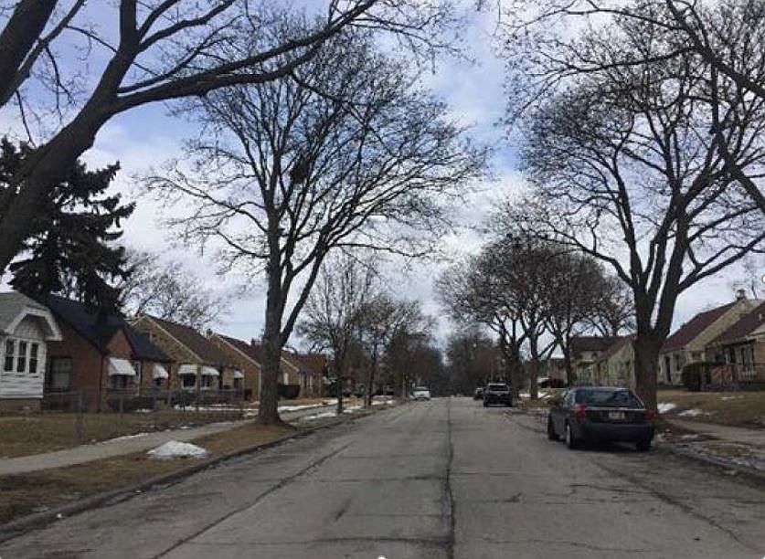 2nd image of 4444 N 39th St