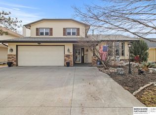 2317 Georgetown Pl, Bellevue, NE 68123