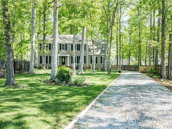 13100 Kanbaugh Ct, Midlothian, VA 23114