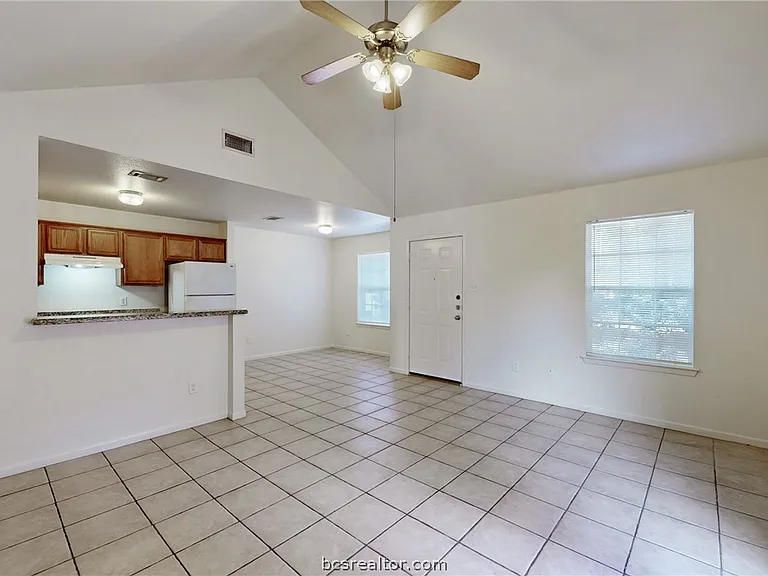 3612 Hollyhock St — Photo 4