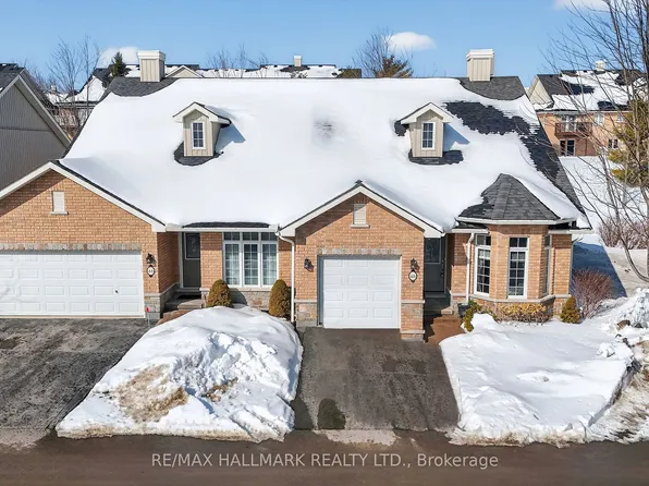 86 Village Cres #105, Peterborough, ON K9J 0A9