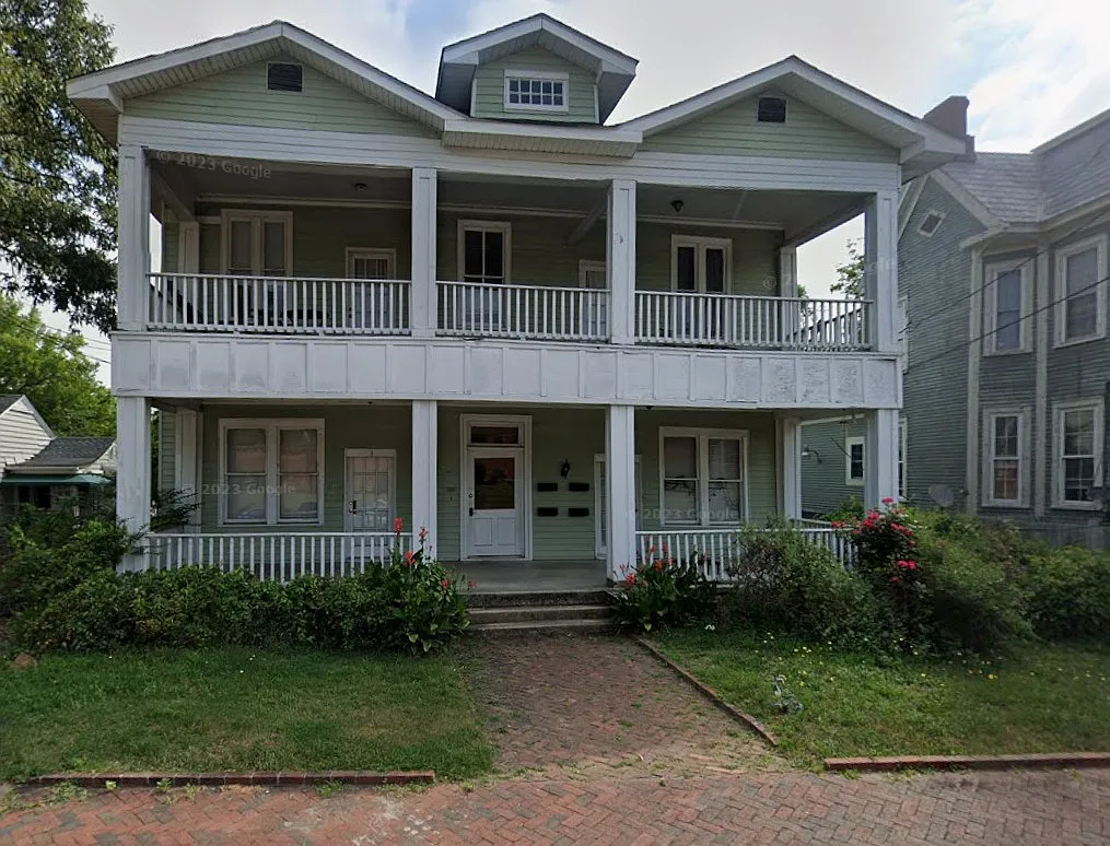 1 bed, 900 sqft, $850 — Photo 1