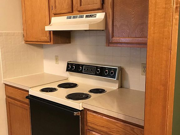 2nd image of 3405 Ridgewood Dr Unit A