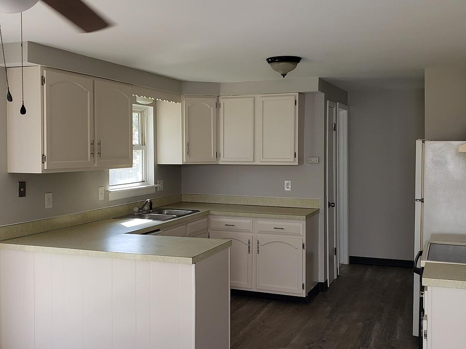 1st image of 608 Sunflower Dr