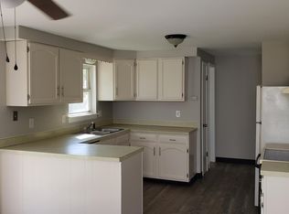 608 Sunflower Dr, Liverpool, NY 13088