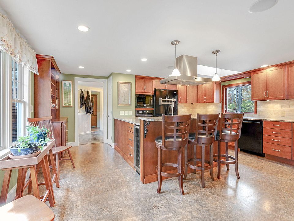 122 Broadturn Road, Scarborough, ME 04074 Zillow