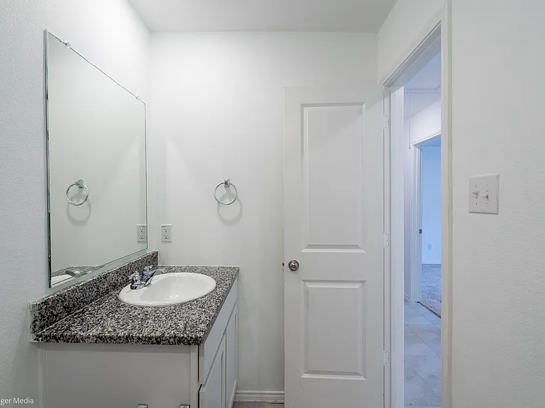 6638 Loy Dr — Photo 21