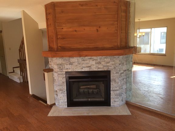 living rm fireplace