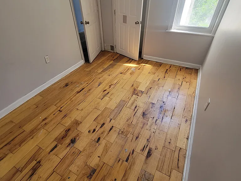 808 E Madison St — Photo 8