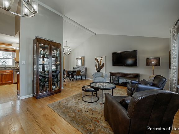 2nd image of 548 Coolidge Ave