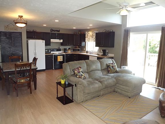 Kitchen / Family Room