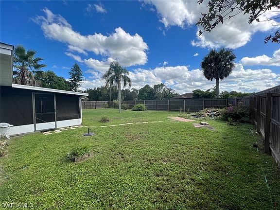 5th image of 1422 Caywood Cir S