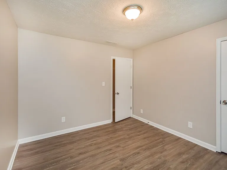 417 Willow Ct SE — Photo 12