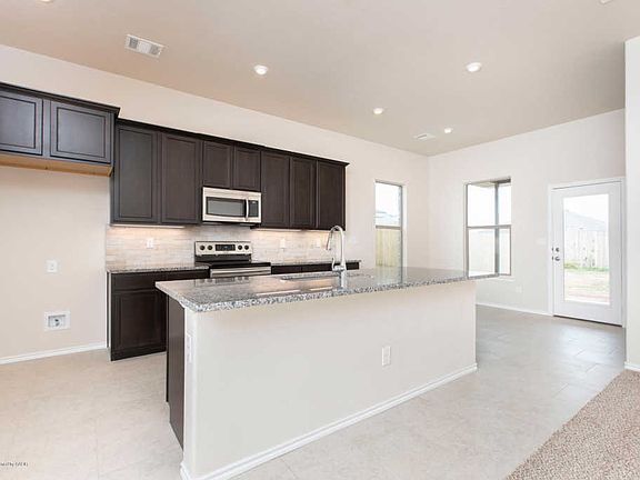 4th image of 4801 Eberly St