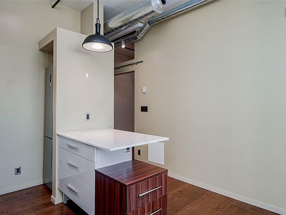 5th image of 1029 View St #721