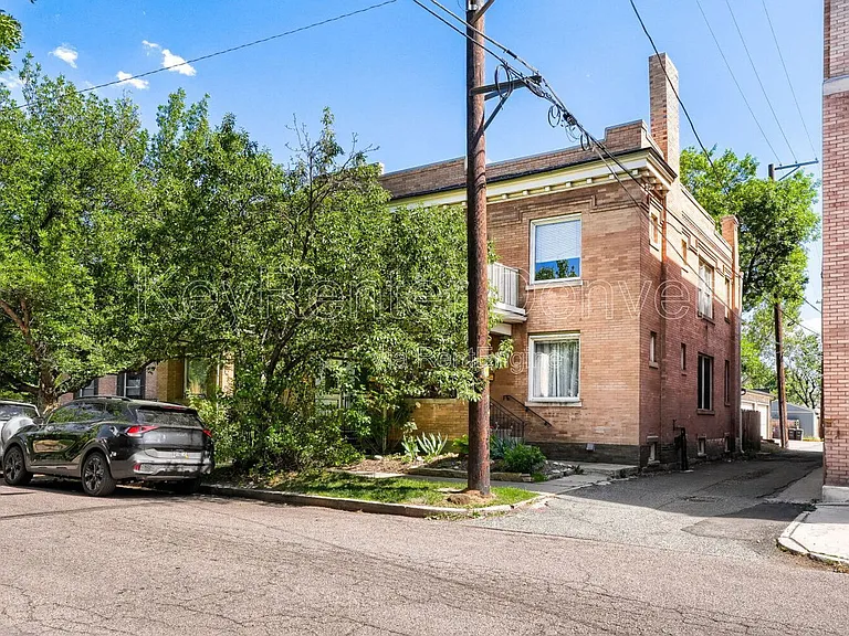 322 E Cedar Ave #A — Photo 17