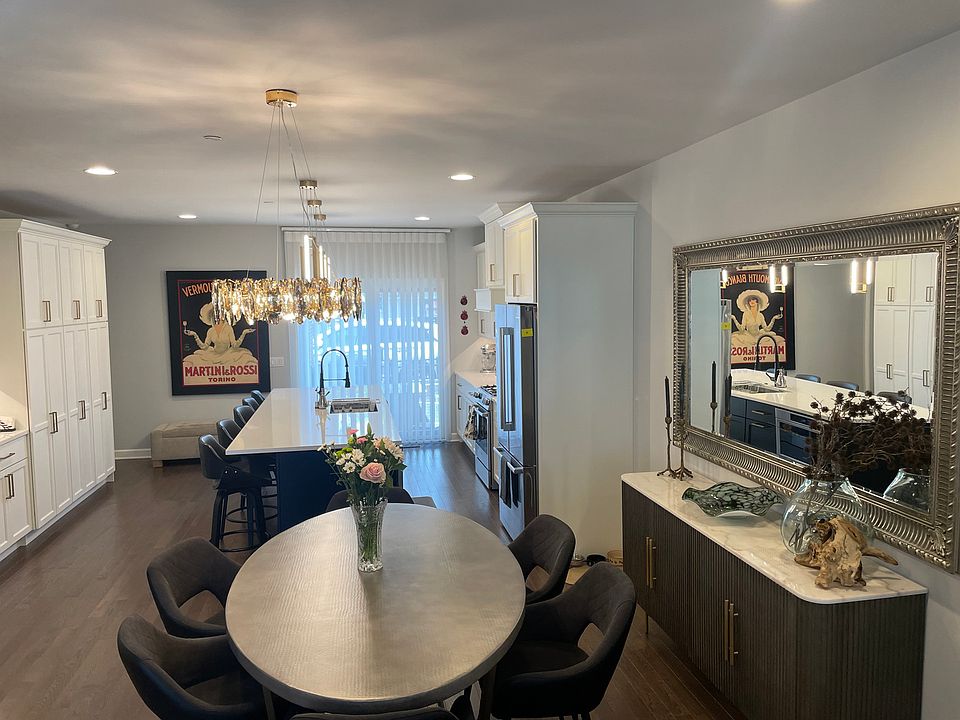 1279 Gateway Ct, Northbrook, IL 60062 MLS 11784844 Zillow