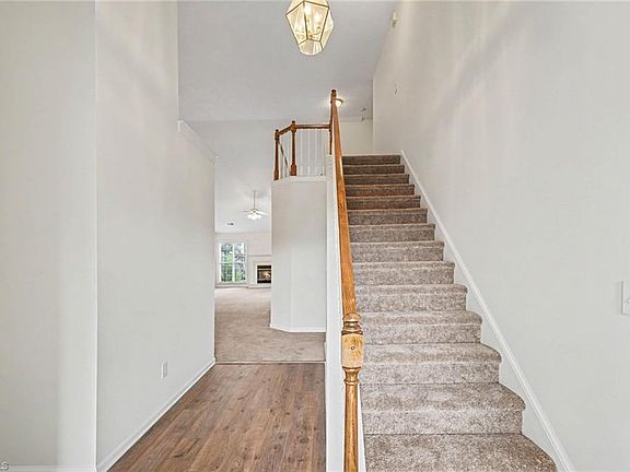 3rd image of 3616 Grandway Cir
