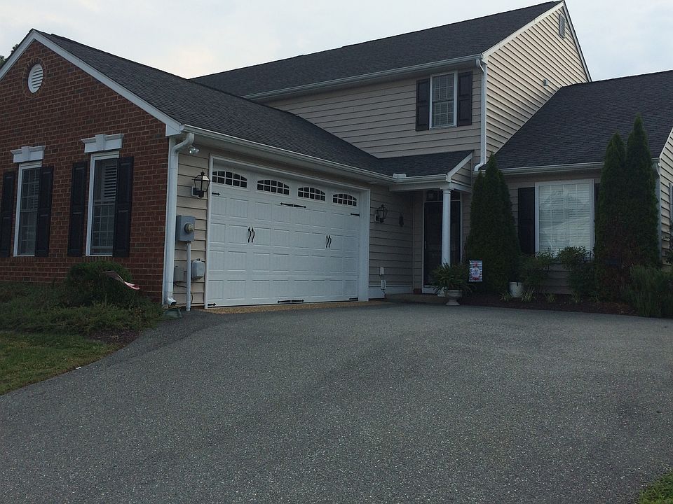1st image of 10307 Colony Bee Pl