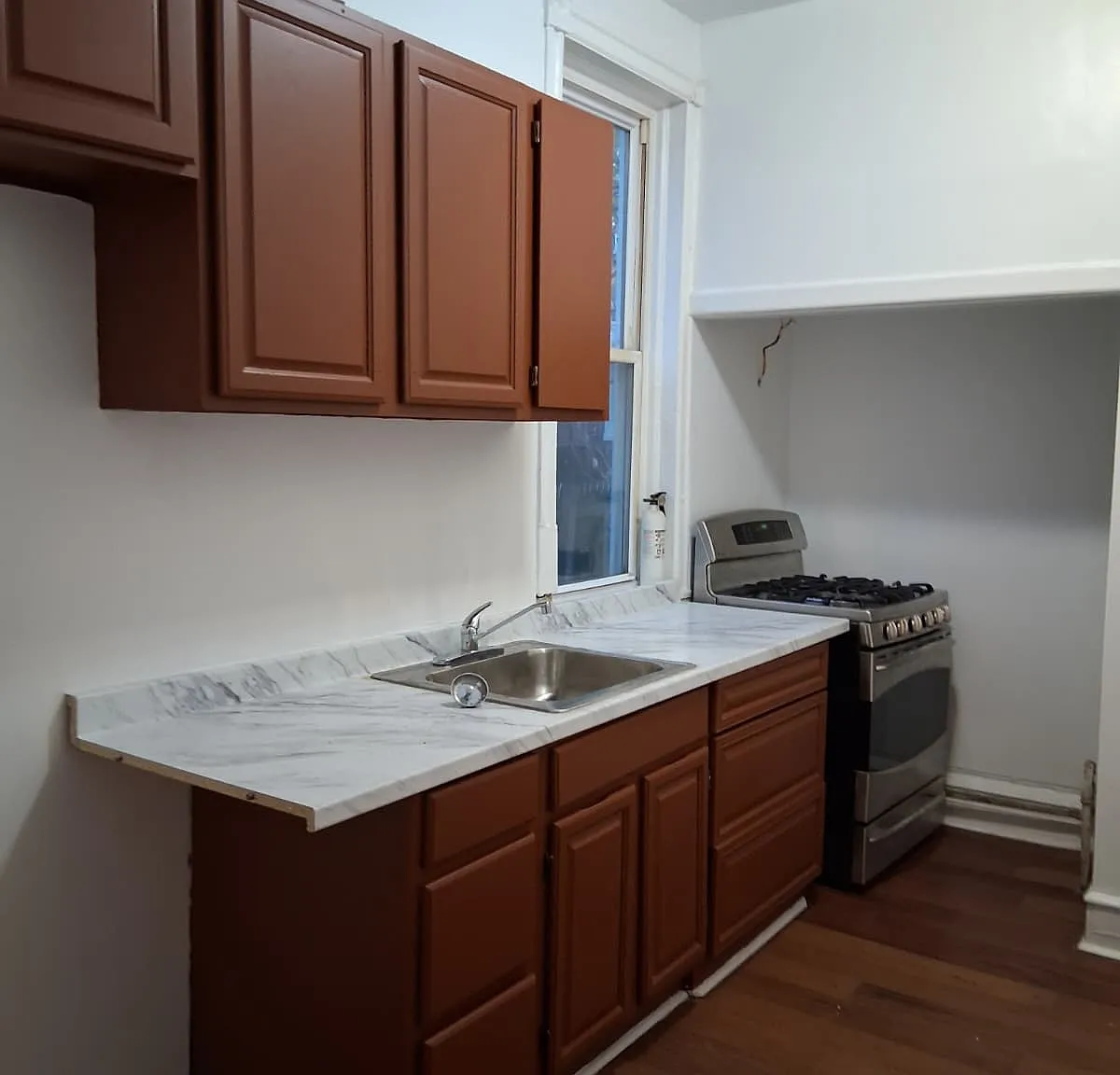 2 bed, 750 sqft, $1,150 — Photo 3