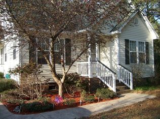 103 Arnold Dr, Powells Point, NC 27966