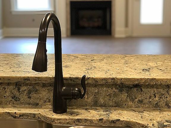 Quartz countertop