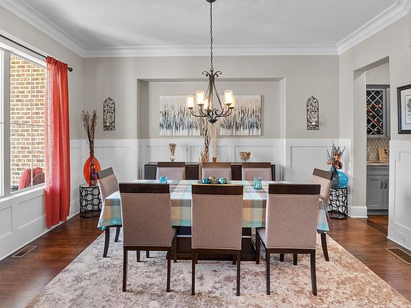 5th image of 53 Fox Hunt Ln