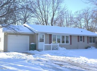 1401 Plainview Ln, Albert Lea, MN 56007