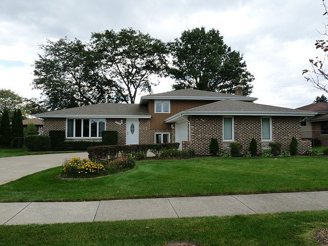 1st image of 8353 Cristina Ave