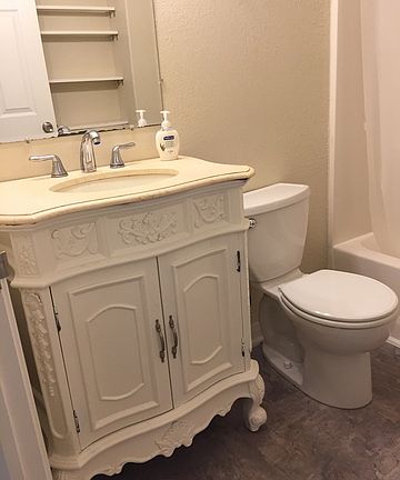 4th image of 1047 W Mill St #A