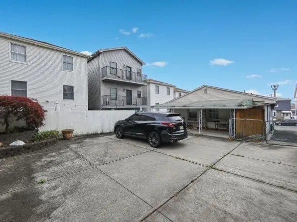 46 Western Avenue image 31 of 36