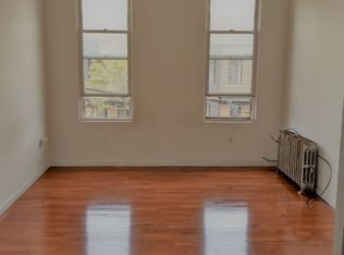 582 Fairview Ave, Flushing, NY 11385