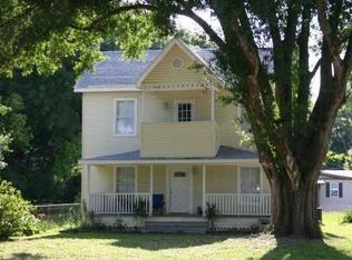 903 S Kingsway Rd, Seffner, FL 33584