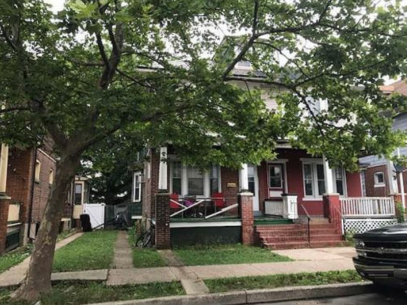 2nd image of 422 Ardmore Ave