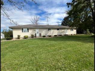 34830 47th St, Burlington, WI 53105