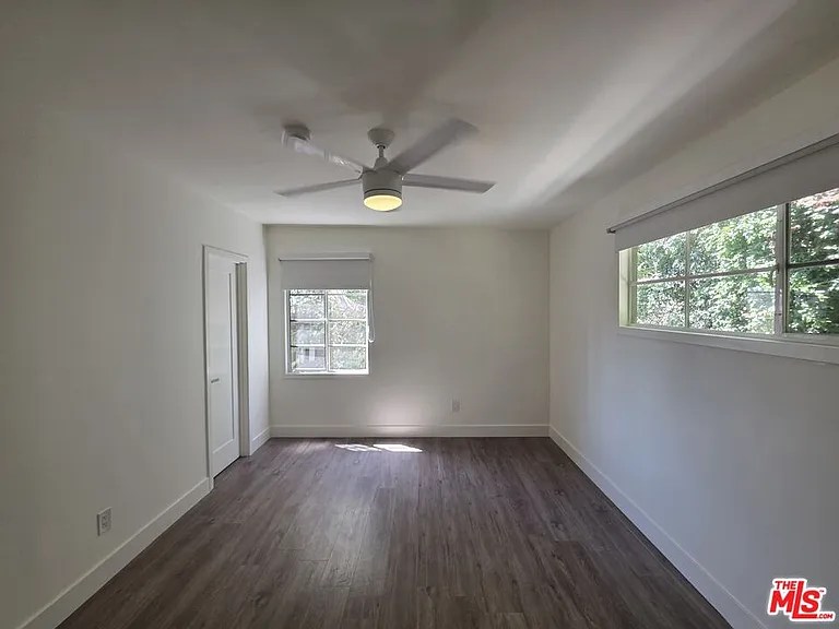 1635 S Beverly Glen Blvd #6 — Photo 6