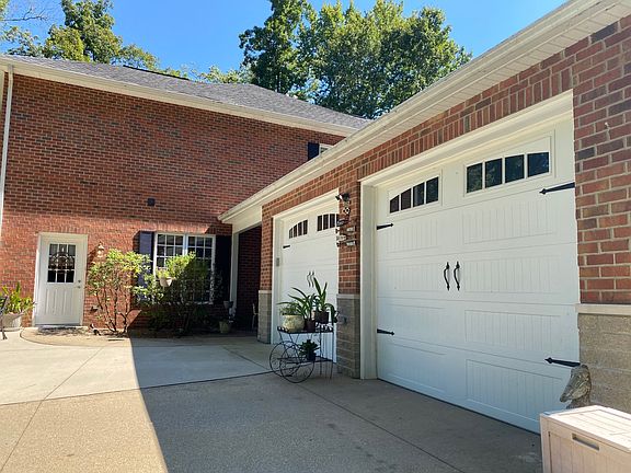 3rd image of 56 Joy Cir