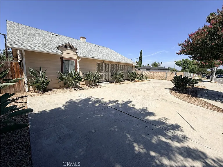 2820 Madison St — Photo 5
